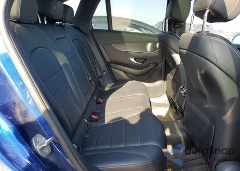 2018 Mercedes-Benz Glc 300 4Matic z USA, uszkodzony, nr VIN WDC0G4KB4JV018565